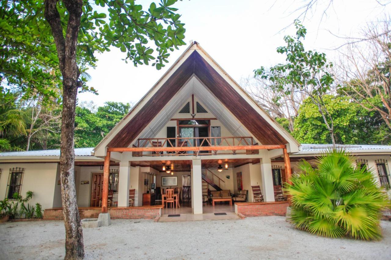 Casa Cecilia Beach Front Playa Santa Teresa  Экстерьер фото